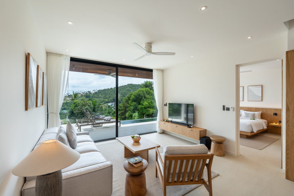 SKY 3 - Living Room